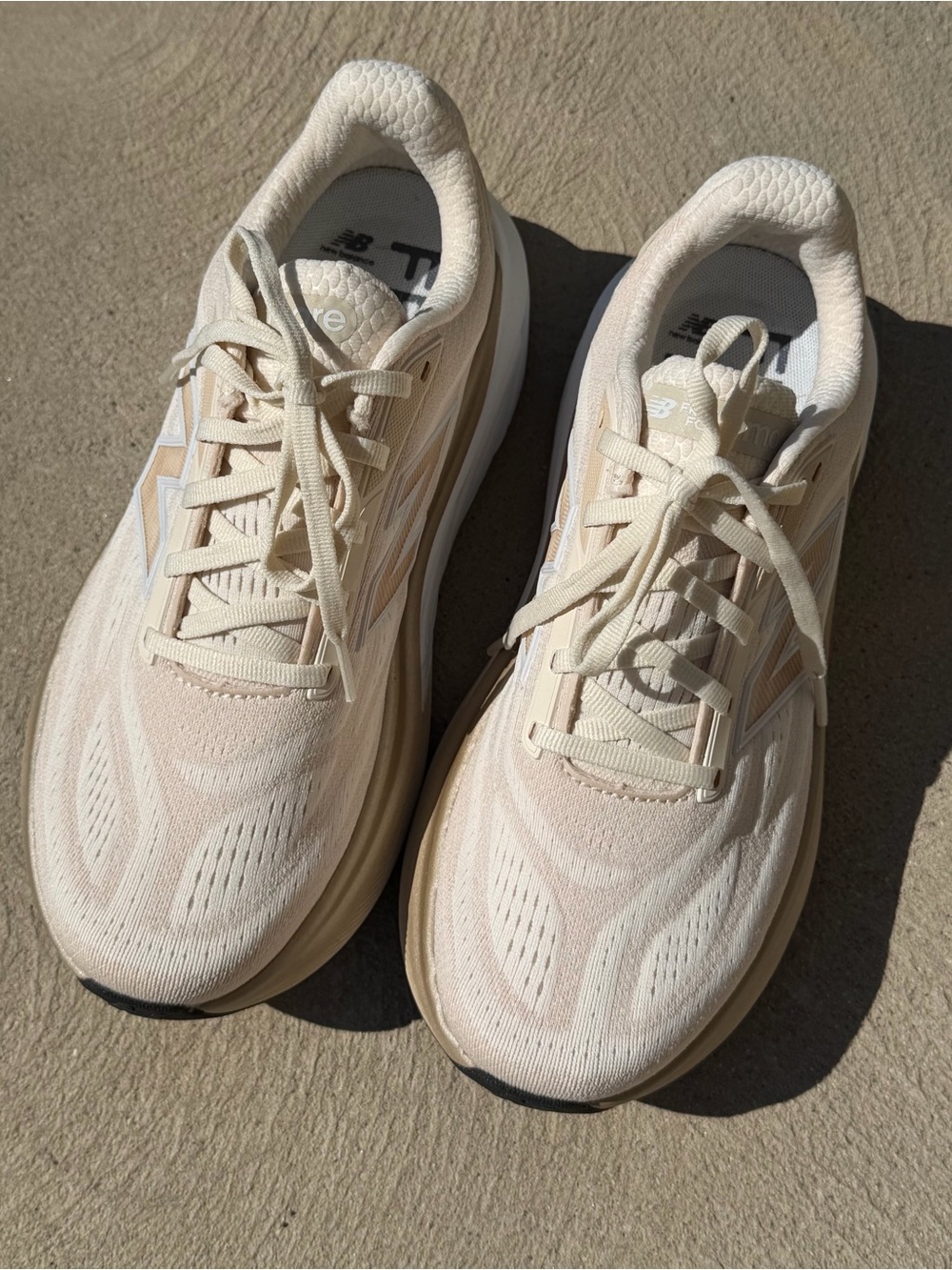 New Balance Women's Fresh Foam X More v6 Running Shoes, Sz 7.5 (retail $160)